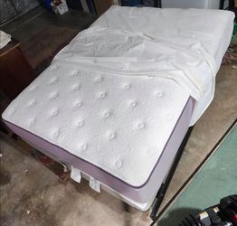 Bedroom Set Queen Bed, 10 Drawer Wooden Dresser, Mirror, and Night Stand