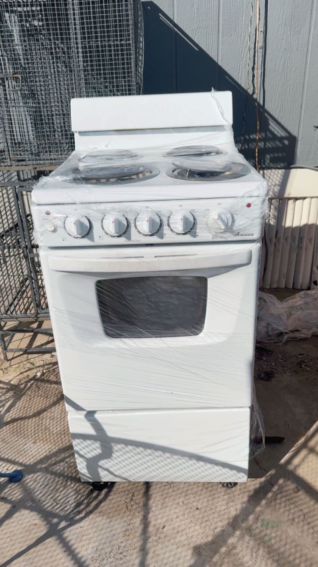 For Sale Small Electric Stoves Everything Working Perfectly Prices And Are In Each Picture Text Only If You’re Willing In Buy ONLY Thank U