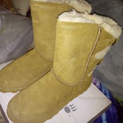 Bear paw boots