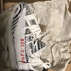 Yeezy 350 V2 Zebra
