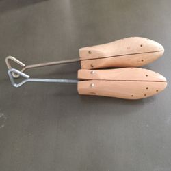Shoes Stretcher