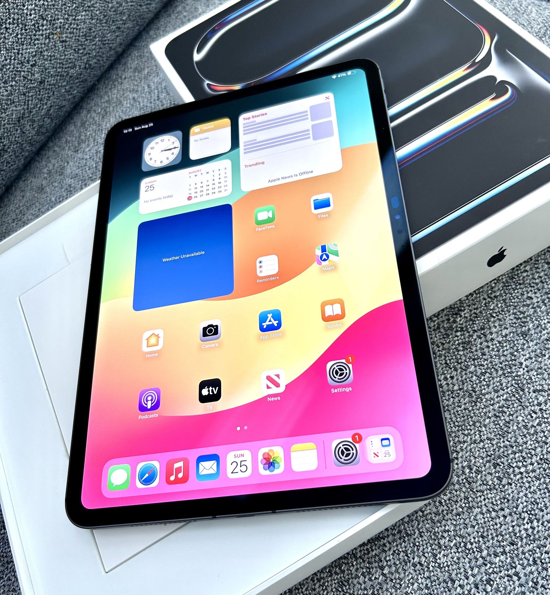 Apple iPad Pro 11-inch M4! Space Black, 256GB WiFi! Brand New! Hasn’t Even Been Setup. No Box 