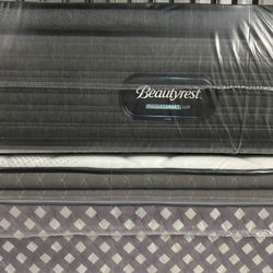 Brand new  pillow  top  Queen size mattress and  box