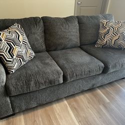 Couch - Like New w/Pillows