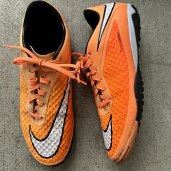 Nike JR Hypervenom Phelon IC Soccer Sneakers size 9.5