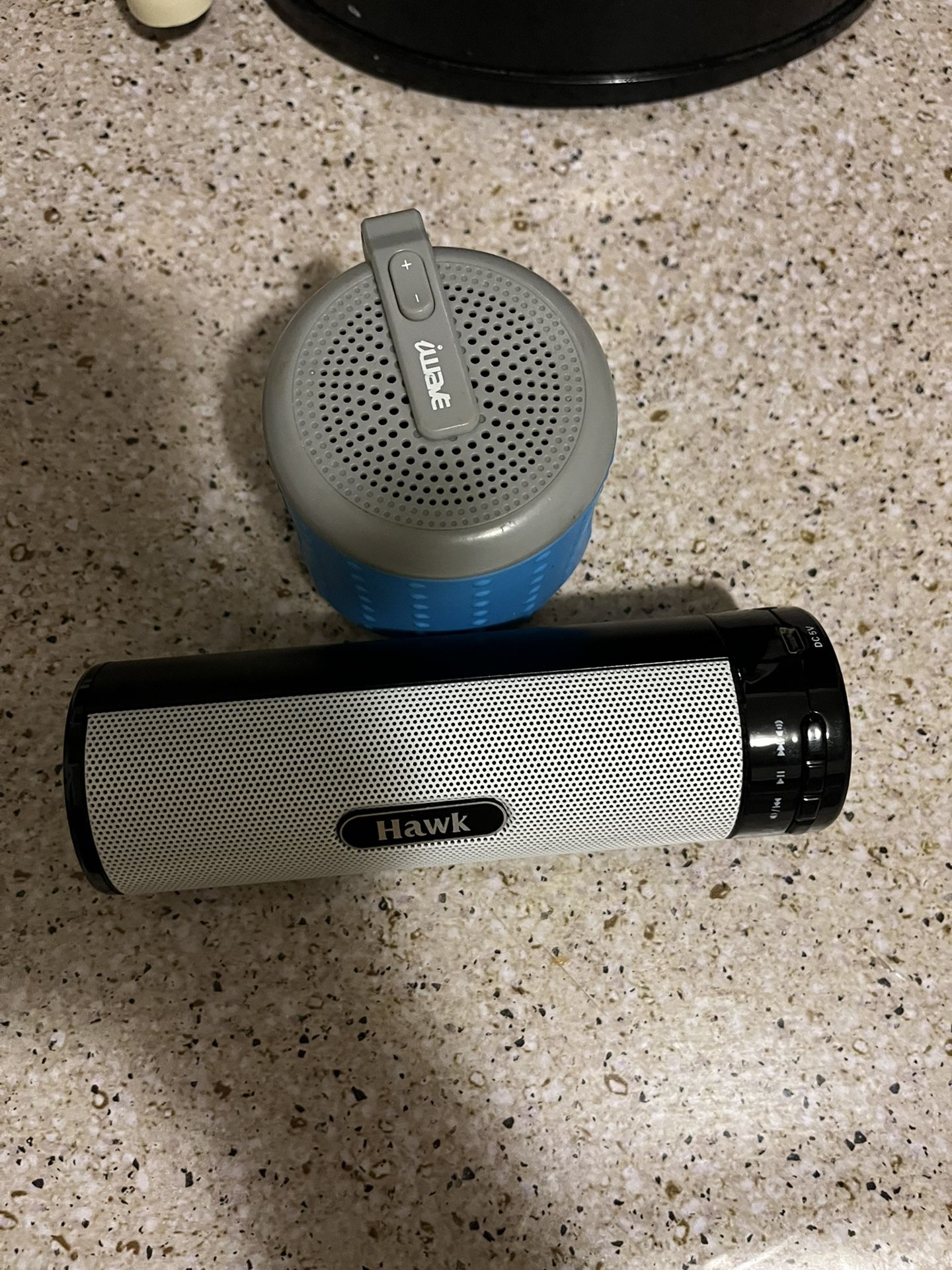 Small Bluetooth Speakers .