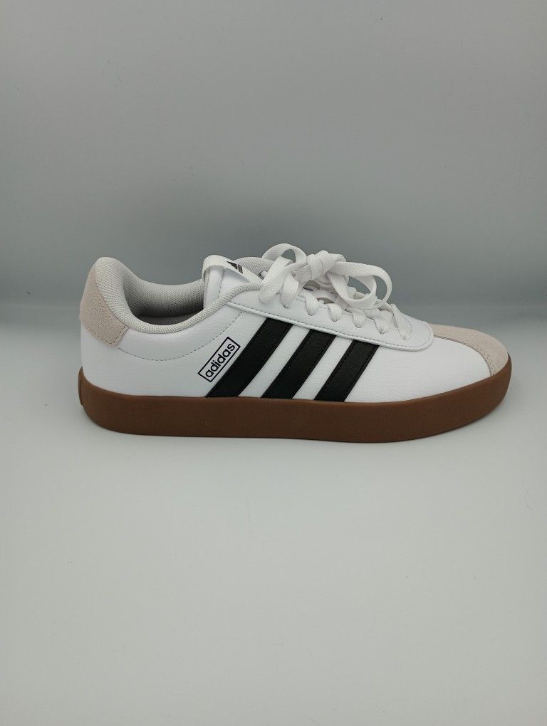 Woman's Adidas VL Court 3.0