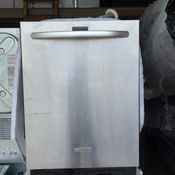 Kitchen aid stainless steel dishwasher 