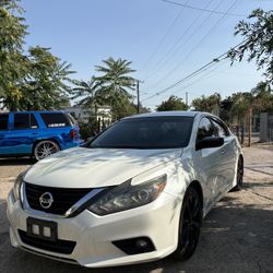 2017 Nissan Altima SR