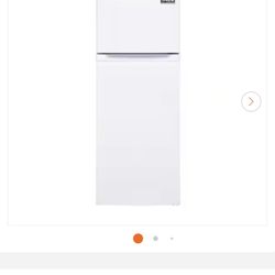 Unique Appliances Off-Grid 19.2 in. 6 cu. ft. 170L Solar DC Top Freezer Refrigerator in White