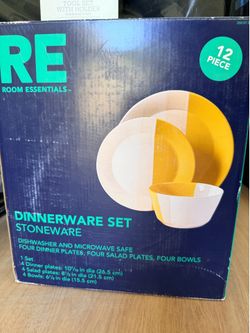 Dinnerware Set
