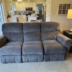 Lazy-boy Recliner Couch