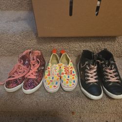 Girls shoes
