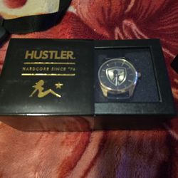 New Game Time Hustler Mens Watch Pioneer Black Series Shield Logo Gold