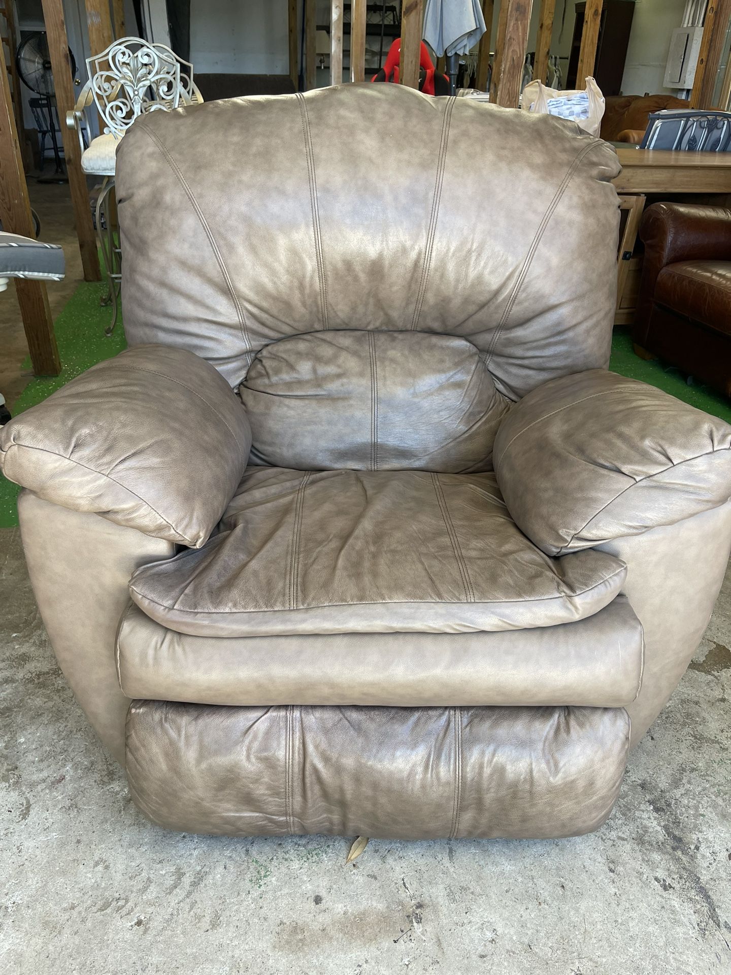 Sofa & Recliner