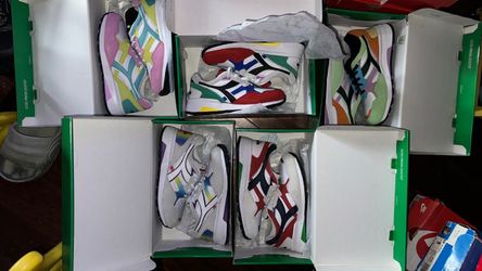 Woman’s Saucony $20 each size 6