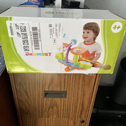 Kids Drumset With Working microphone New In Box Was Shipped 2 Can’t Return
