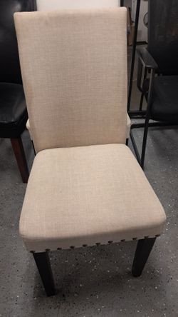 beige chais