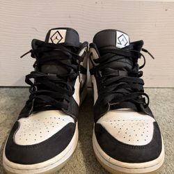jordan 1s black and white size 9