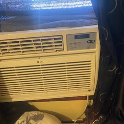 LG Air Conditioner 