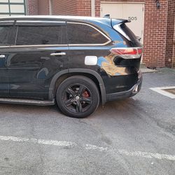 Toyota Highlander Limited  2014