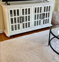 Style TV console