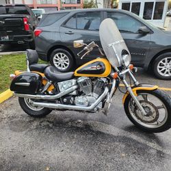 Honda Shadow Spirit 1100cc 