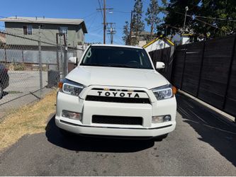 Toyota 4Runer V6 2013 salvaje