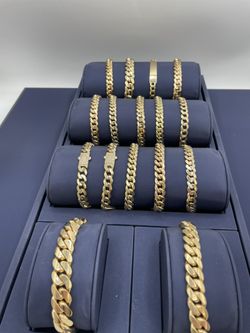 Cuban Link Bracelet 
