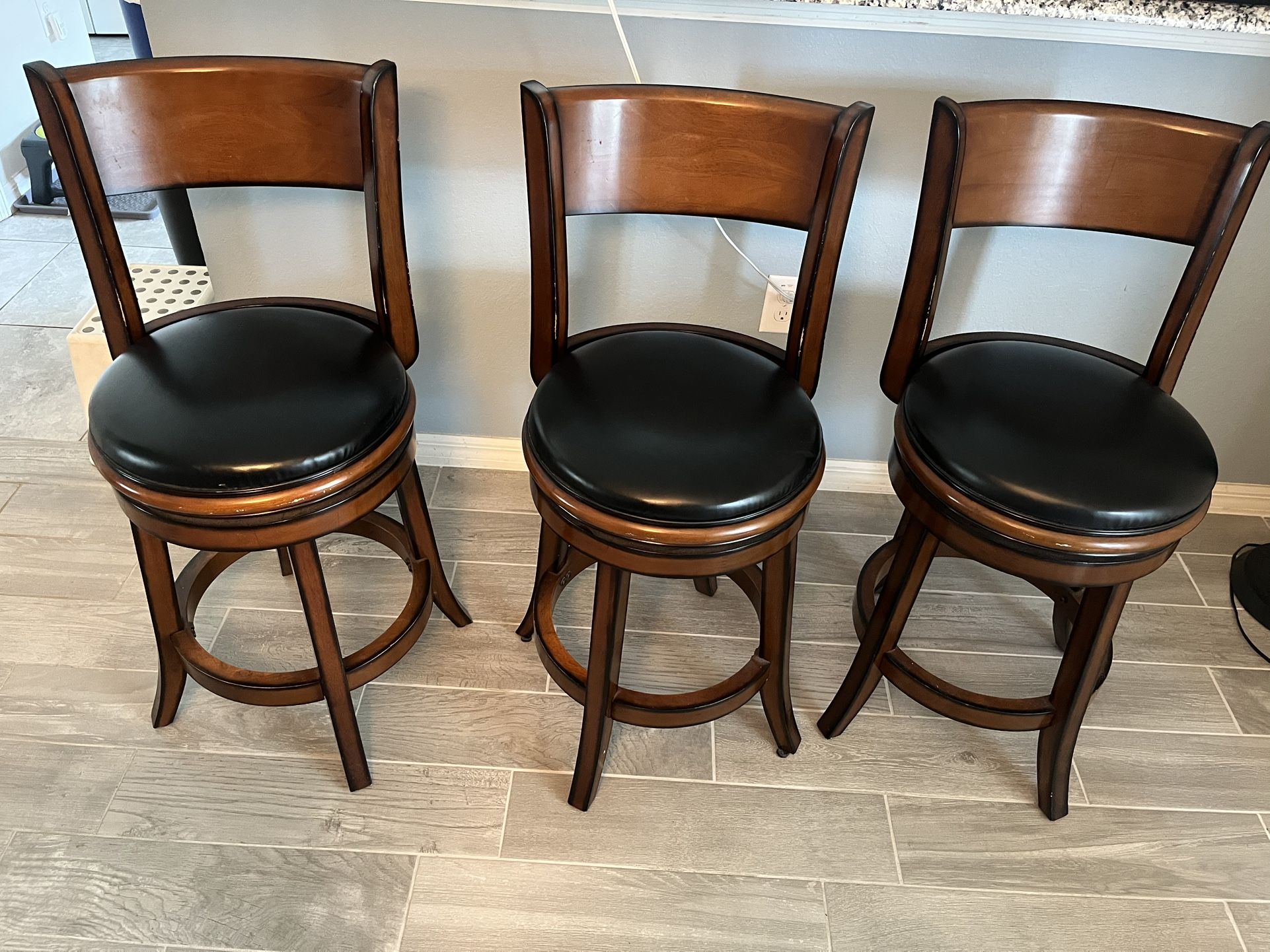 Counter Height Swivel Stool, 24-Inch, Brandy