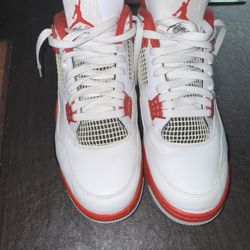 Jordan 4s