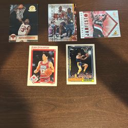 1990s NBA Hall of Fame Card Lot – Ewing, Drexler, Stockton, Mullin & Manning (5 Cards)