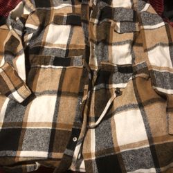 Women’s L/XL Clothing Bundle (please Read Description)