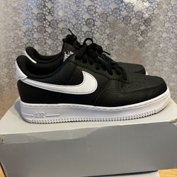 Men’s Black And White Nike Air Force1’s Men’s 8.5 No