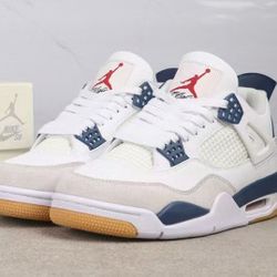 Jordan 4 Re-release in "Midnight Navy Blue" Edition