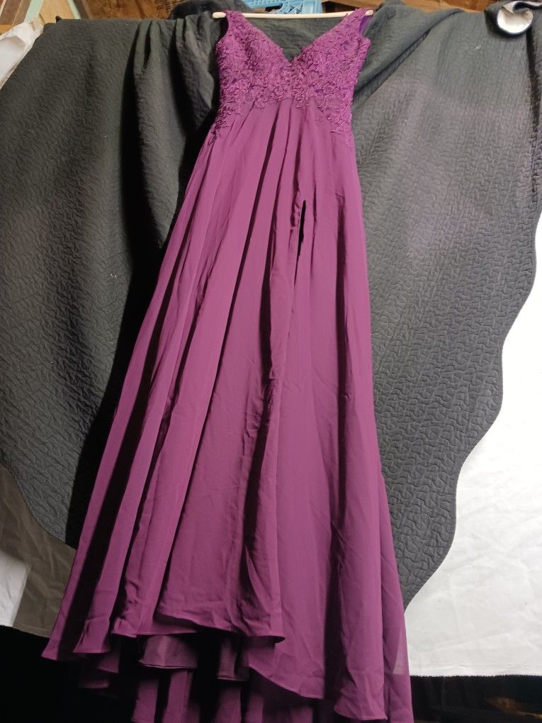 Lilac Floral Appliqués Bridesmaid/ FORMAL Dance Dress