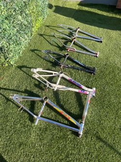 Set of 5 old school bmx bike frames. GT Mach one performer vertigo