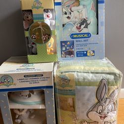 Baby Looney tunes VINTAGE CRIB SET 