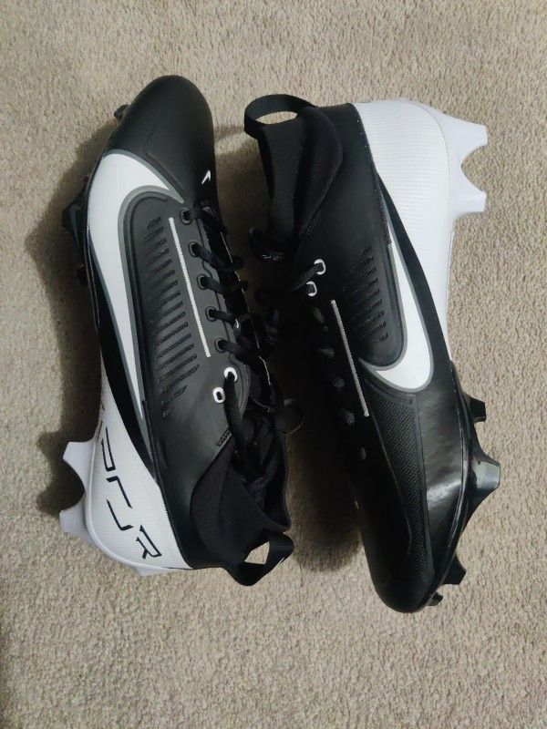 Nike Football Cleats Size 14 Men