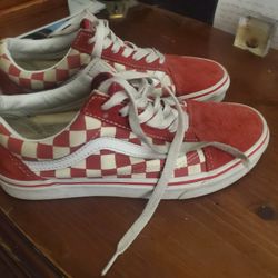 Red Canvas Skater Vans Very Light Wear Mens 6 Women's  7.5