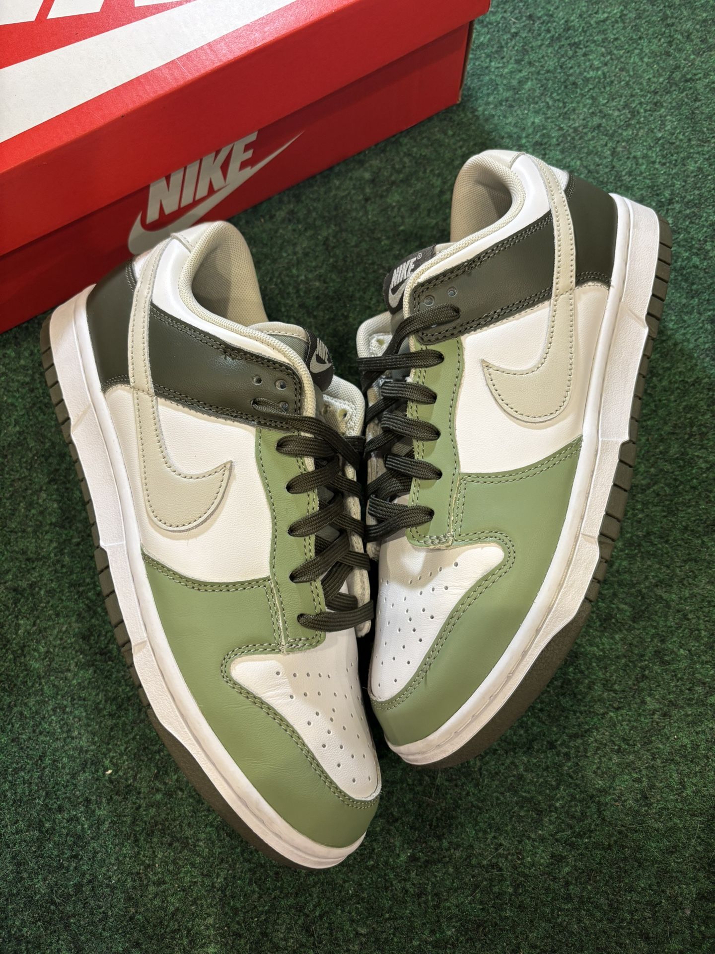 NIKE DUNK OIL GREEN CARGO KHAKI SIZE 9