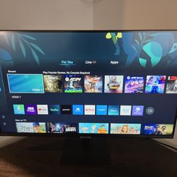 Samsung M5 32″ Smart Monitor + 360 Degree Stand

 
