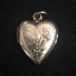 Vintage Sterling Locket! Nice! 