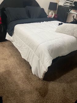 Queen sizeAdjustable bed and mattress