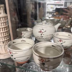 Vintage Asian Tea Set with Teapot & Cups 