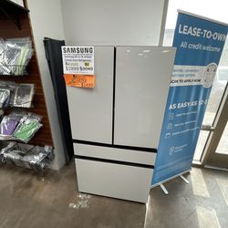 Samsung Bespoke 29 cu ft French Door Refrigerator with Store Warranty And Financing Available!