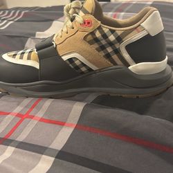 BURBERRY SHOES