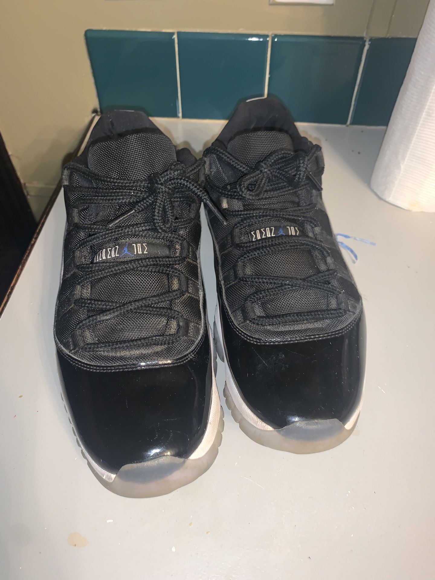 Men’s Jordan 11 Low Space jams Size 12
