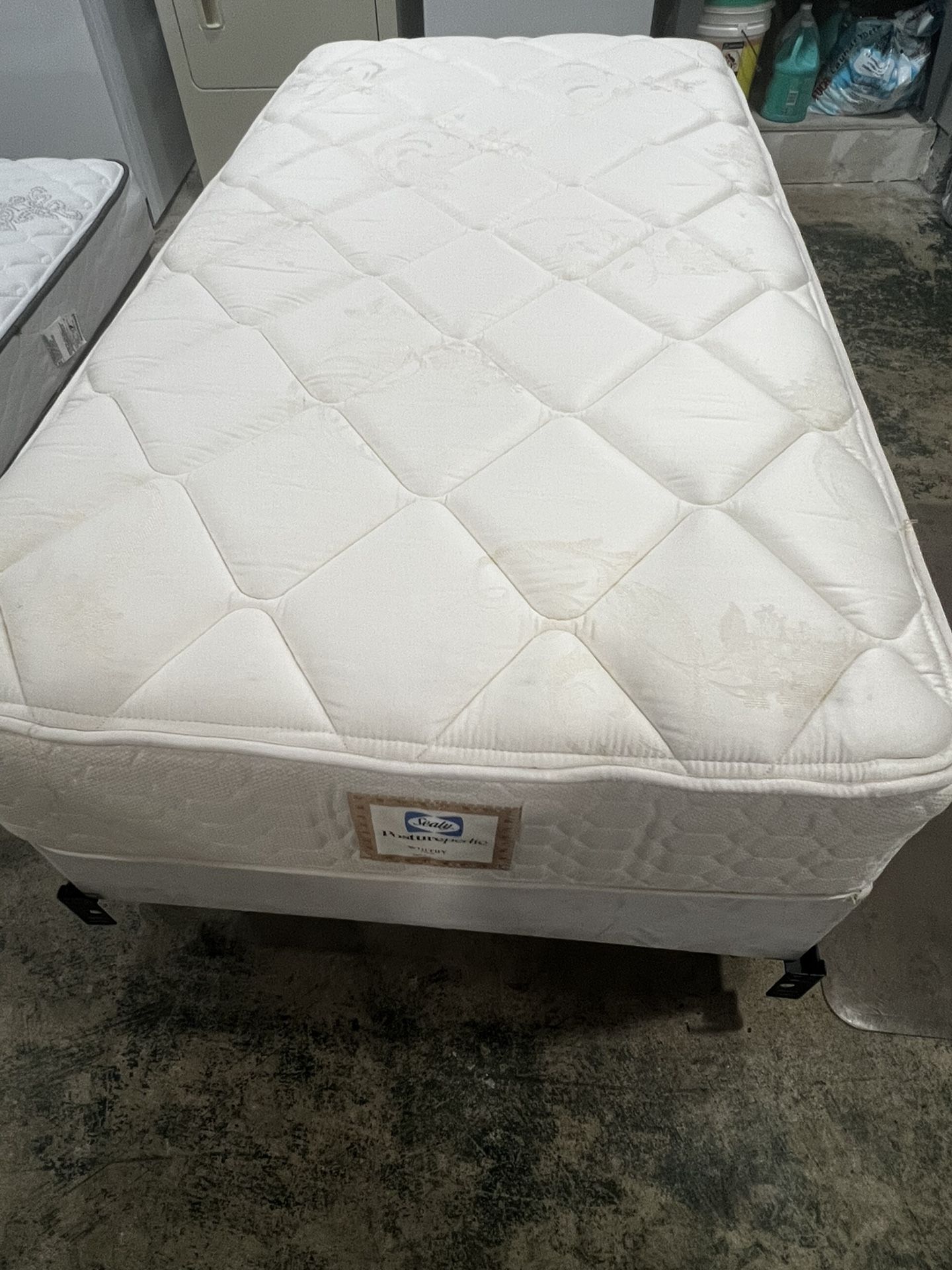 Twin Bed
