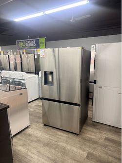 🔥SAMSUNG MEGA CAPACITY STAINLESS STEEL REFRIGERATOR WITH ICE MAKER AND WATER DISPENSER🔥 FINANCING AVAILABLE